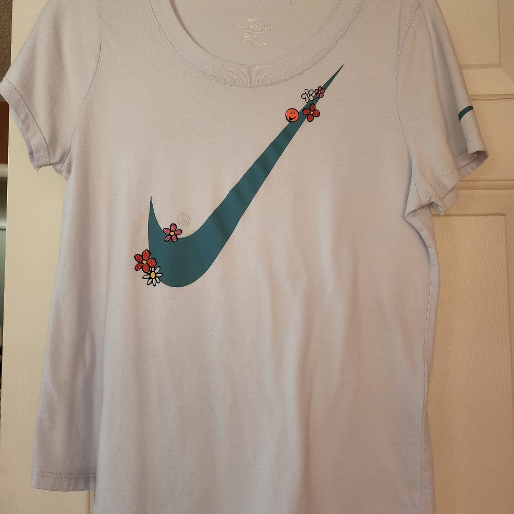 Nike Youth XL Tee